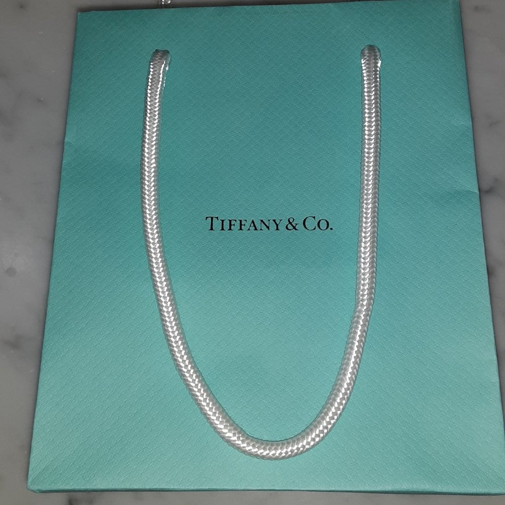 Tiffany Gift Box Set - Picture 3 of 5